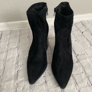 Nwot Steve Madden Hayes Block Heel 